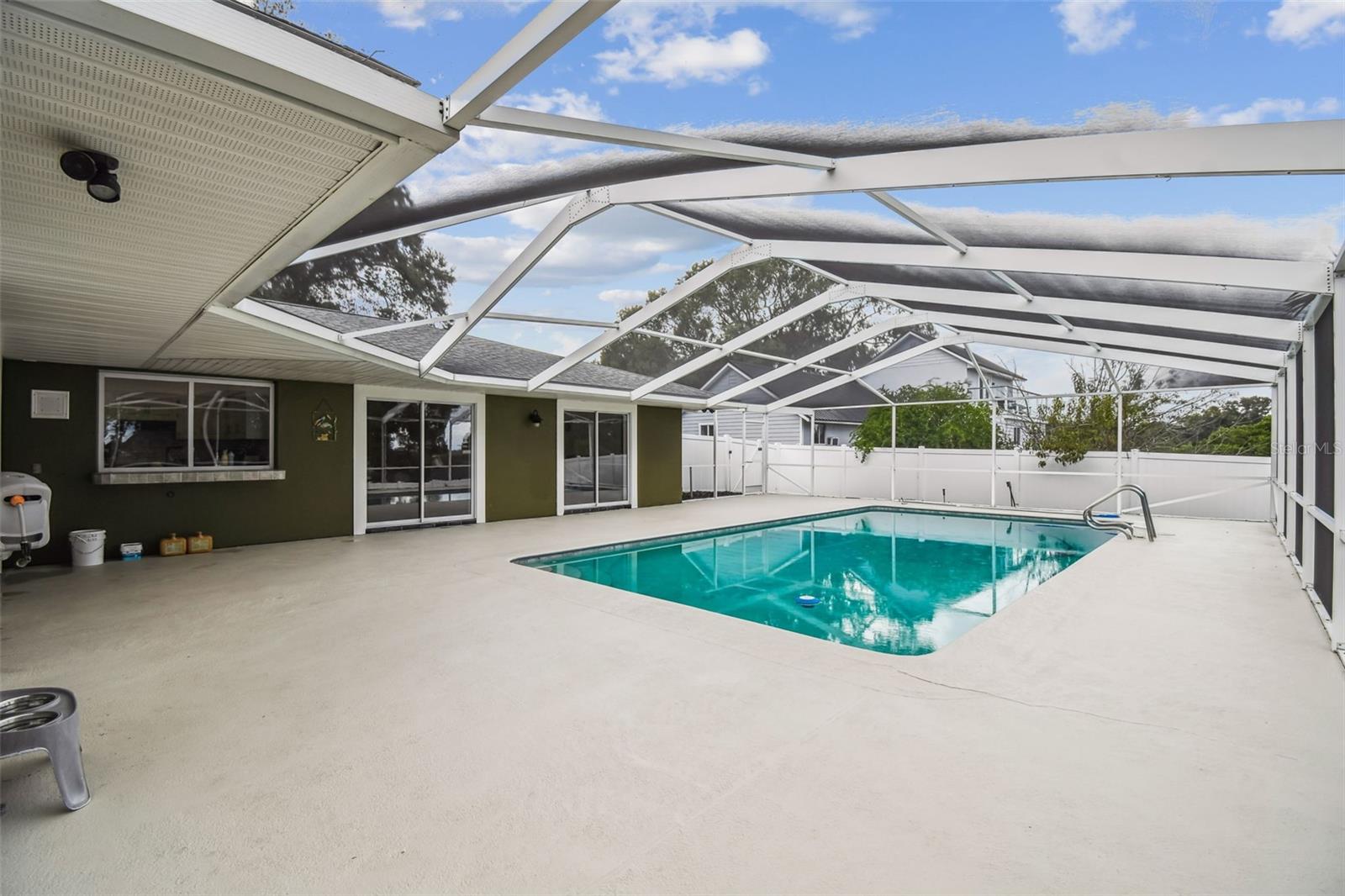 VALENCIA WOOD HILLS - Residential