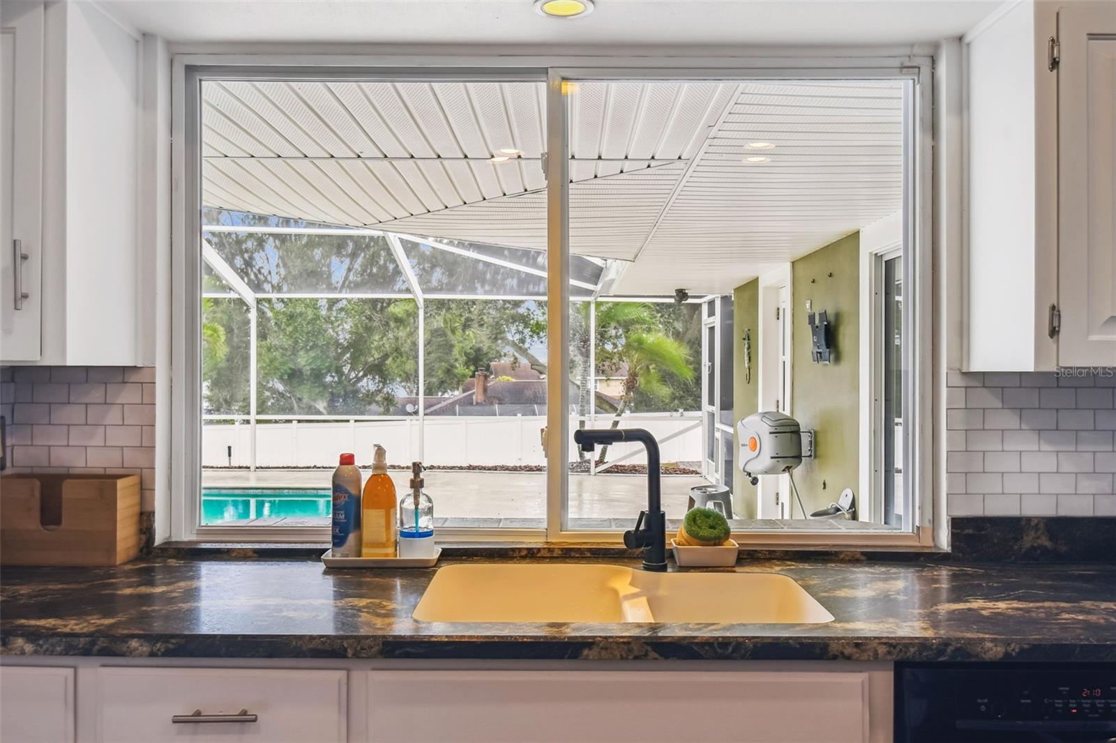 VALENCIA WOOD HILLS - Residential