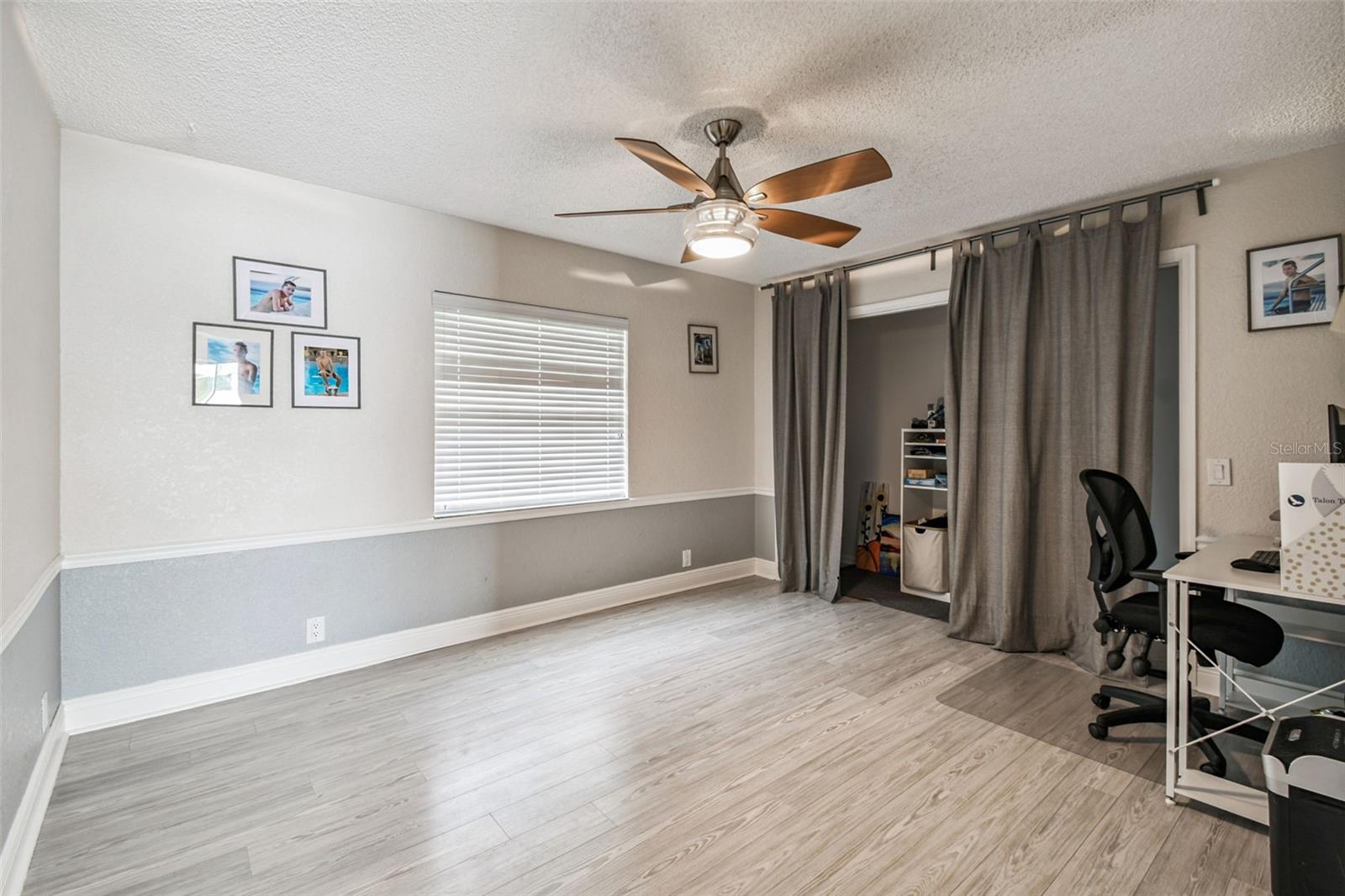 VALENCIA WOOD HILLS - Residential