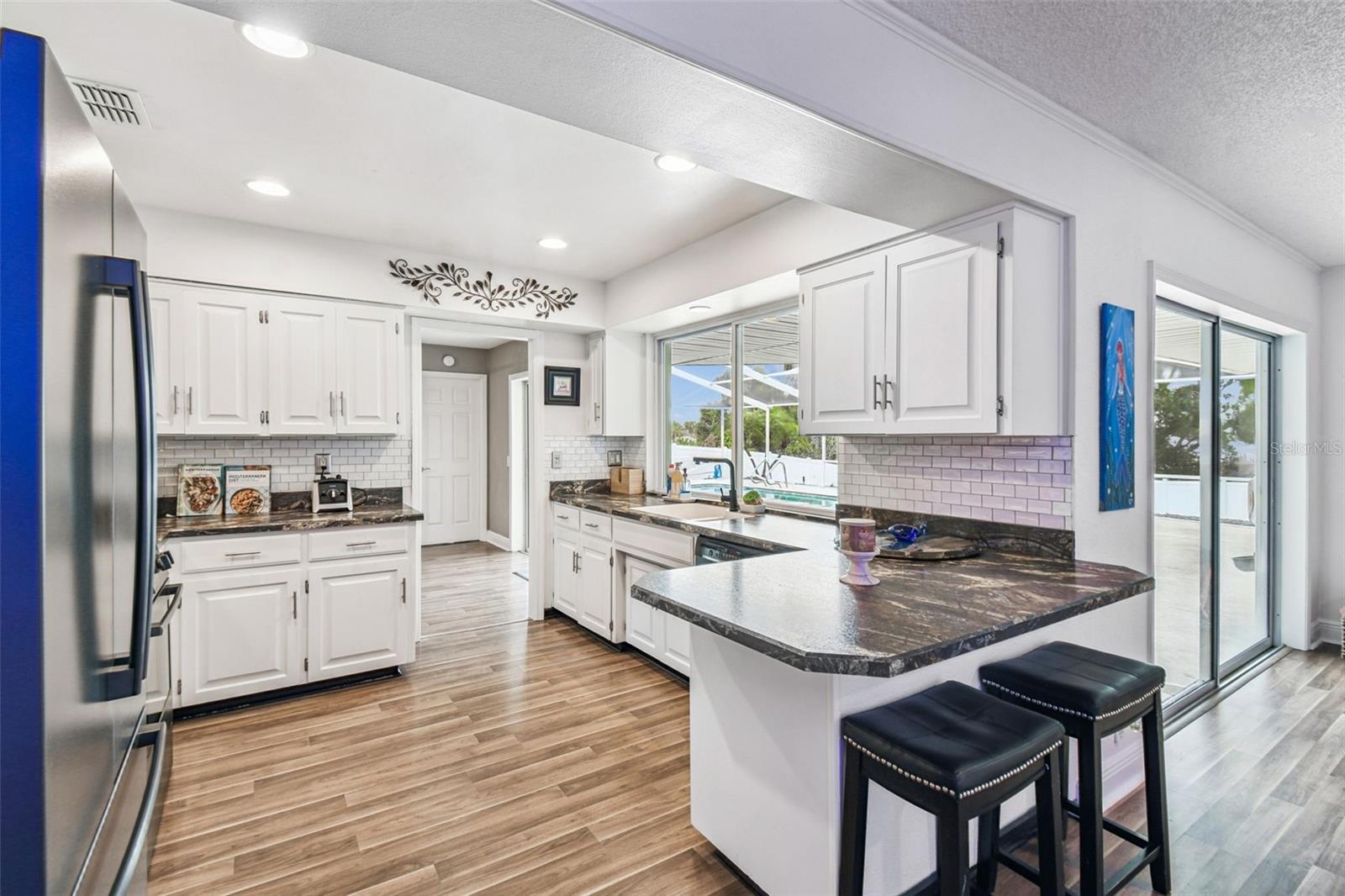 VALENCIA WOOD HILLS - Residential