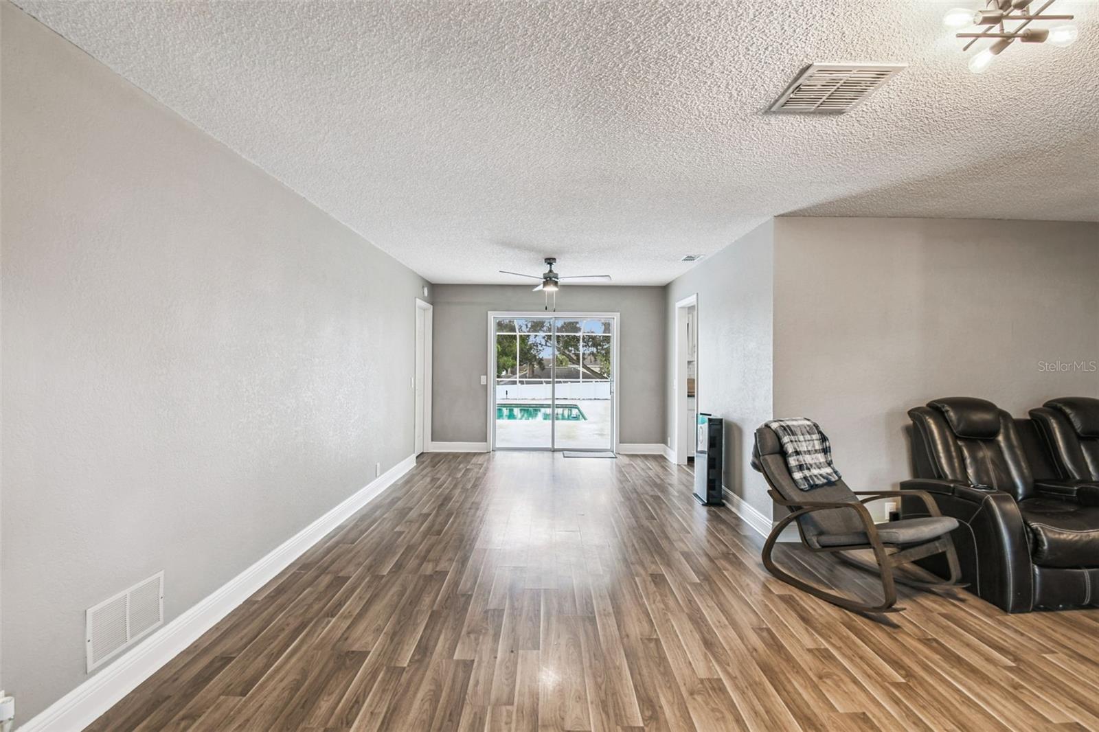 VALENCIA WOOD HILLS - Residential