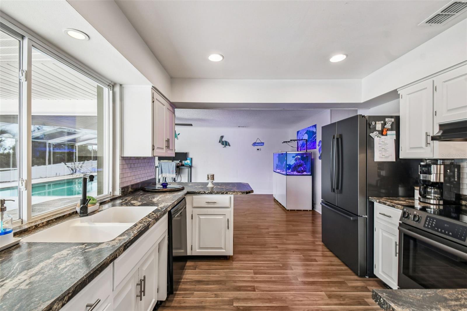 VALENCIA WOOD HILLS - Residential