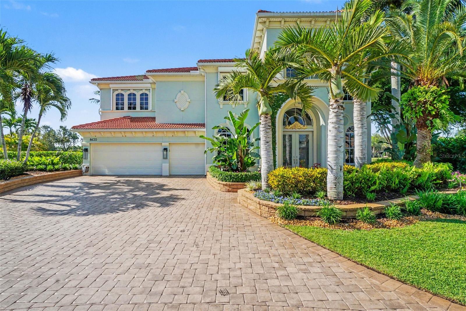 BELLE LAGO - Residential