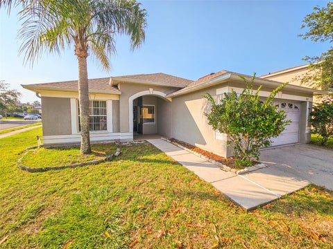 4 beds bed, 2 baths bath property at 1702 Holton Road, Lakeland, FL 33810