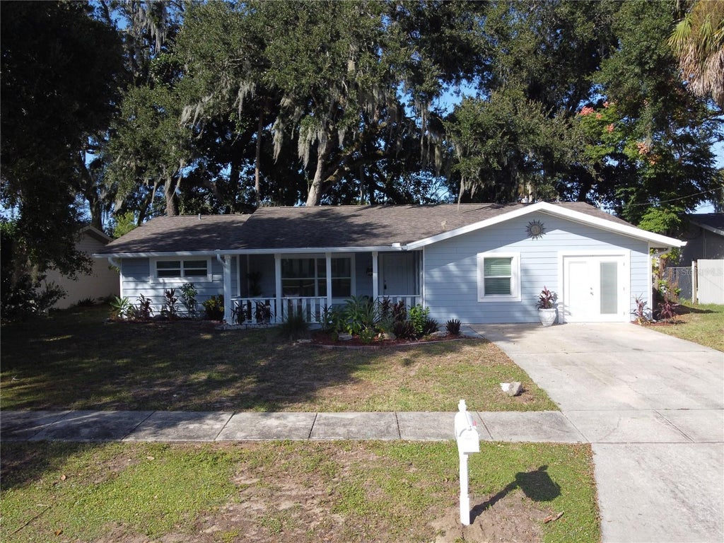 Photo of 109 Wimbledon Court, Port Orange, FL 32127 (MLS # O6452785)
