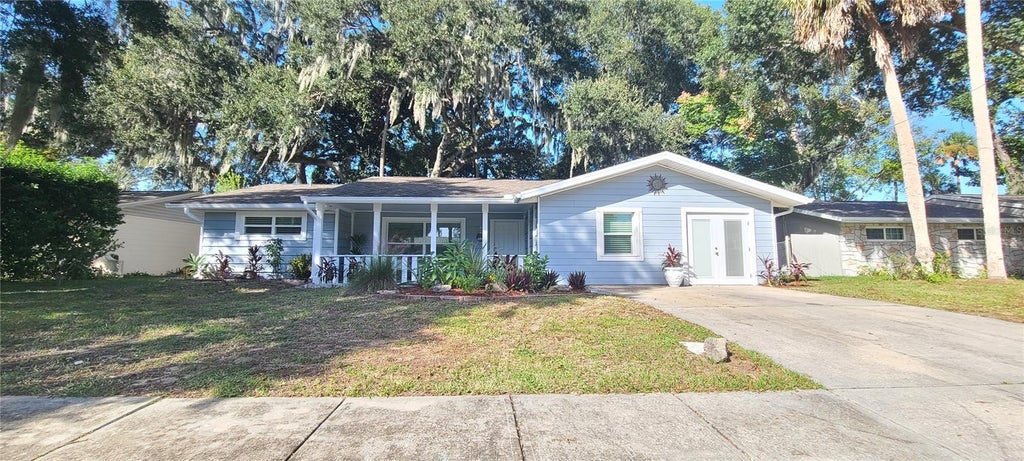 Photo of 109 Wimbledon Court, Port Orange, FL 32127 (MLS # O6452785)