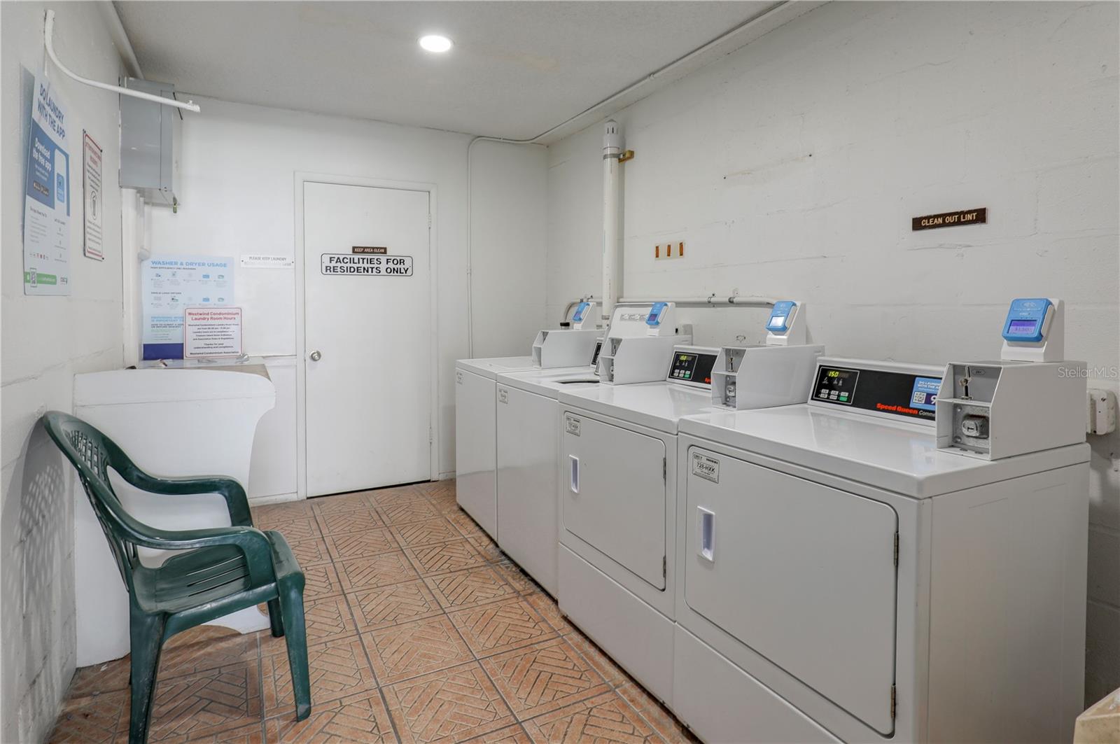 WESTWIND CONDO APTS - Residential