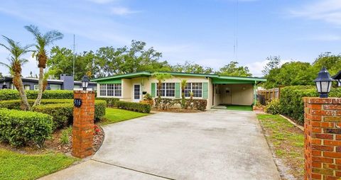 Photo of 516 S Highland Avenue, Winter Garden, FL 34787 (MLS # O6409675)
