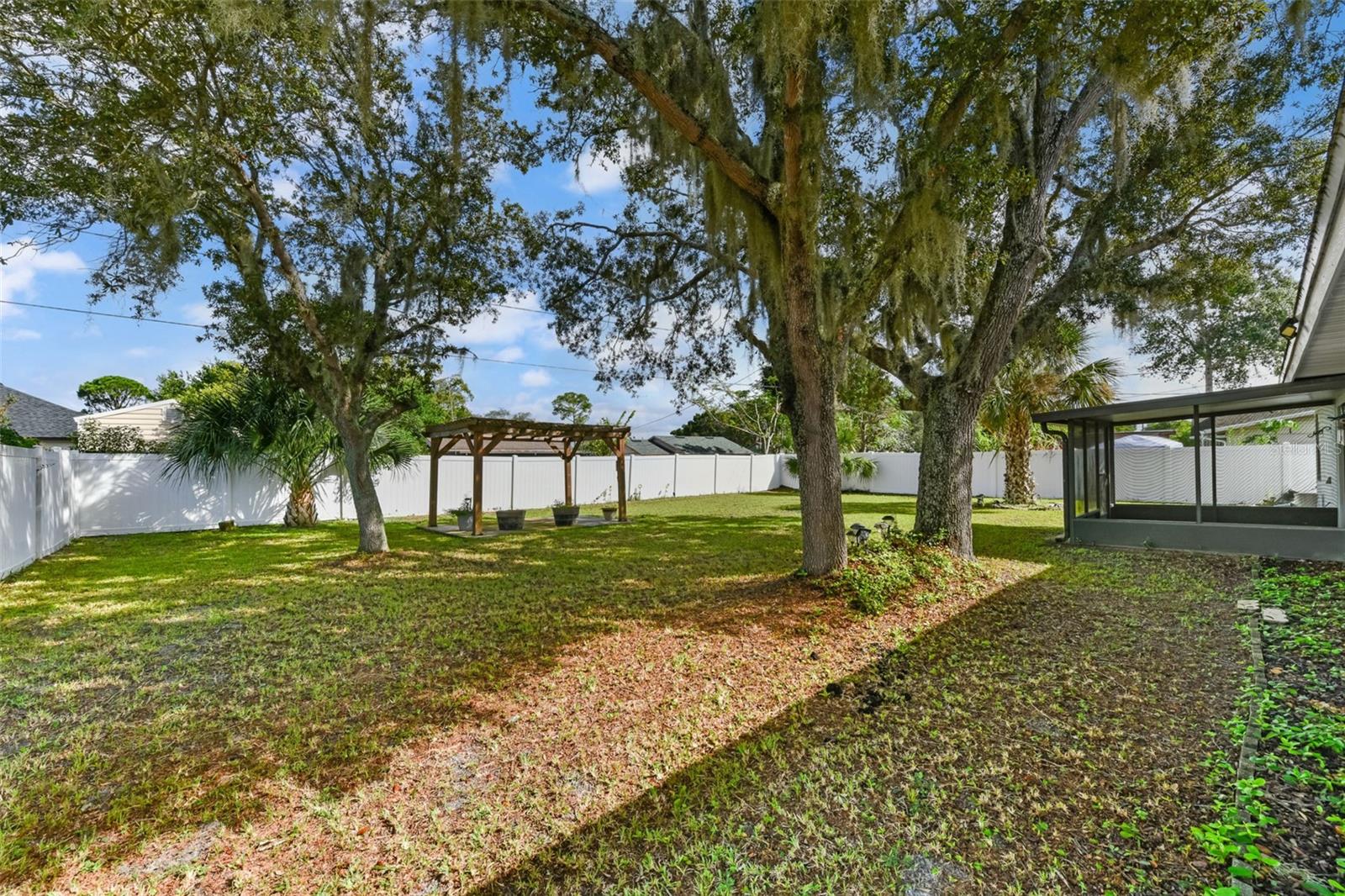 DELTONA LAKES UNIT 11 - Residential