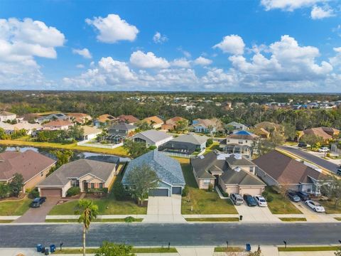 A home in PARRISH