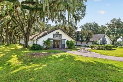 Tiny photo for 5540 SE 157th Street Rd, Summerfield, FL 34491 (MLS # OM704718)