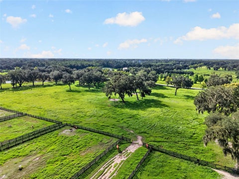 Tiny photo for 5540 SE 157th Street Rd, Summerfield, FL 34491 (MLS # OM704718)