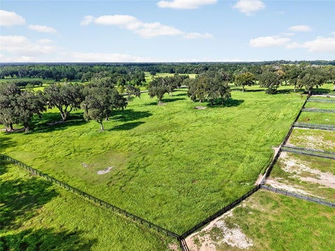 Tiny photo for 5540 SE 157th Street Rd, Summerfield, FL 34491 (MLS # OM704718)