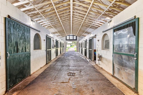Tiny photo for 5540 SE 157th Street Rd, Summerfield, FL 34491 (MLS # OM704718)