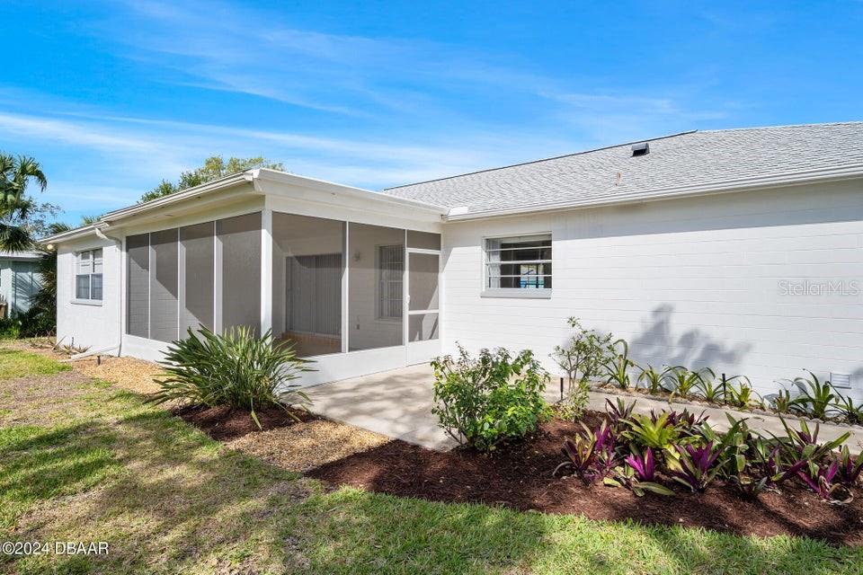 36 DRESDEN CIRCLE