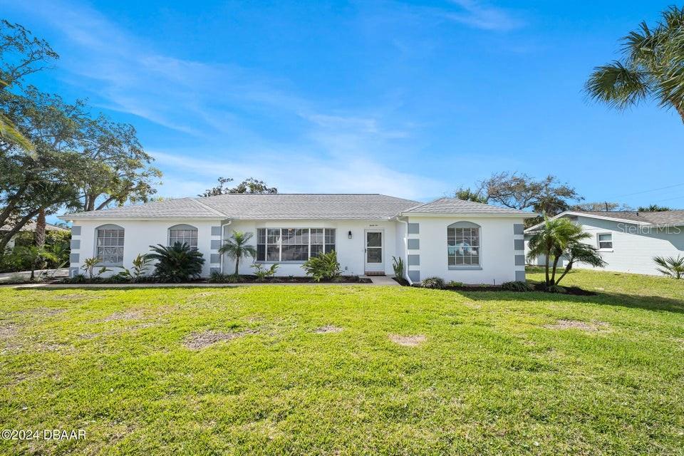 36 DRESDEN CIRCLE