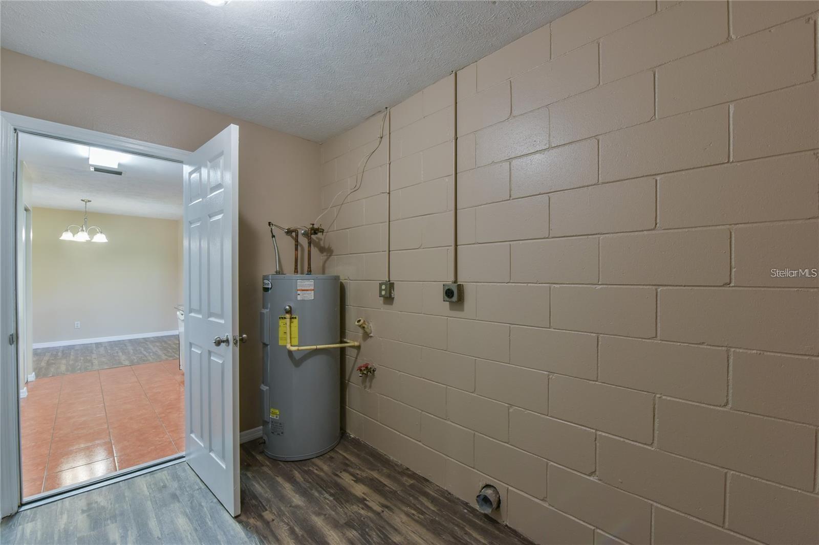 EDGEWOOD SUB - Residential Lease