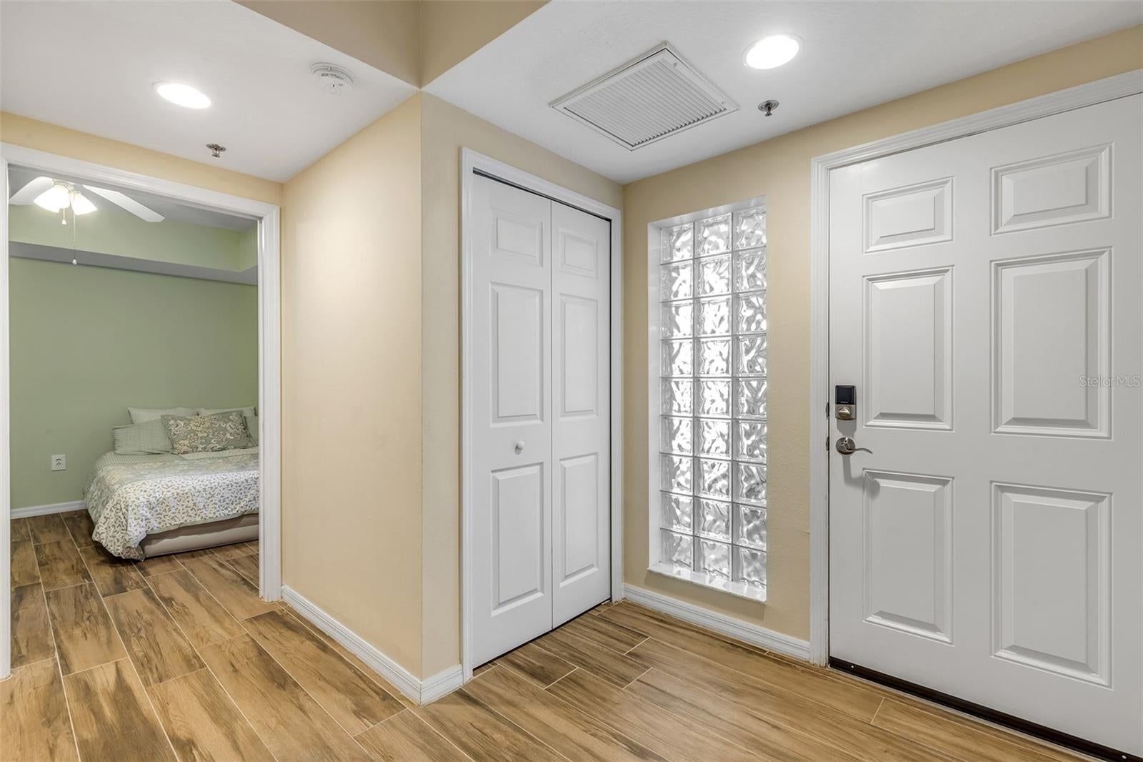 5300 S ATLANTIC AVENUE 8-206