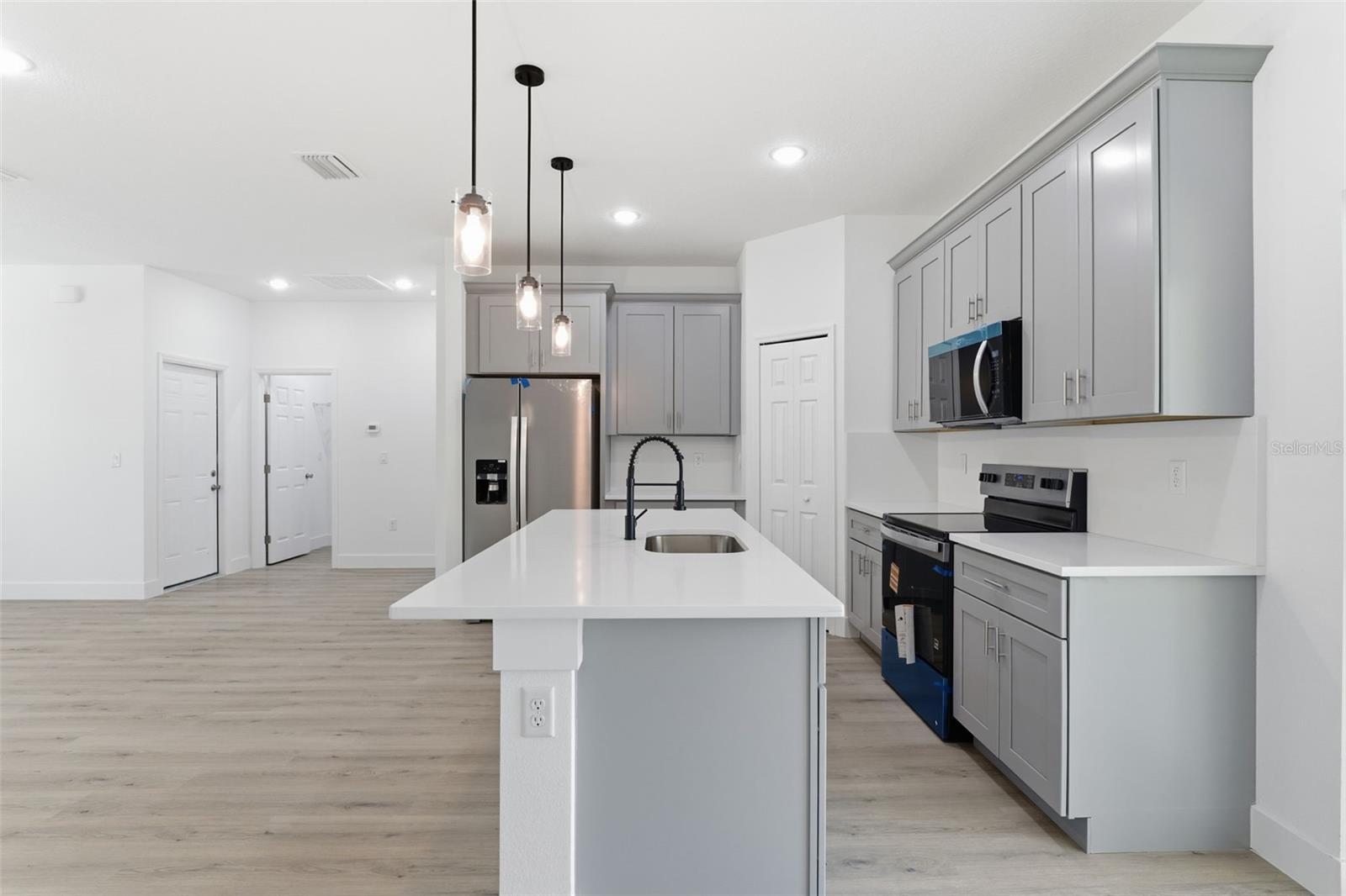 CITRUS SPGS UNIT 08 - Residential