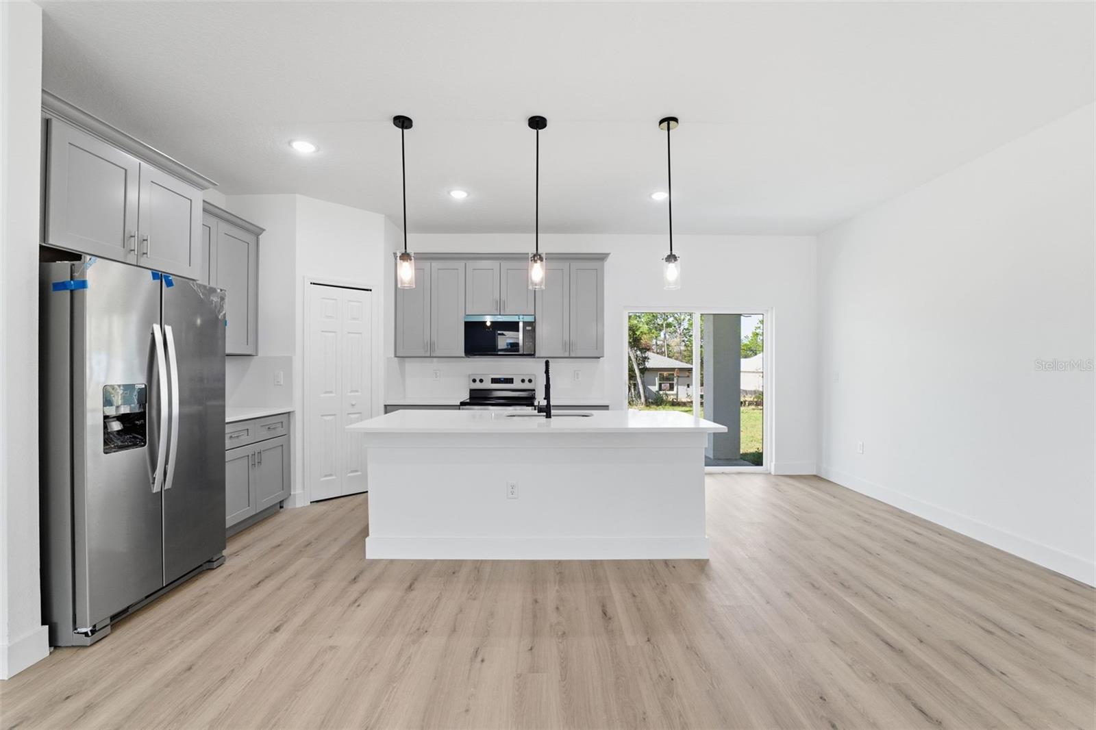 CITRUS SPGS UNIT 08 - Residential