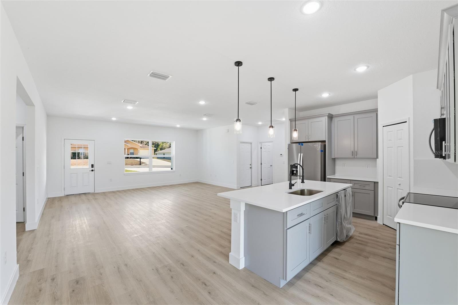 CITRUS SPGS UNIT 08 - Residential