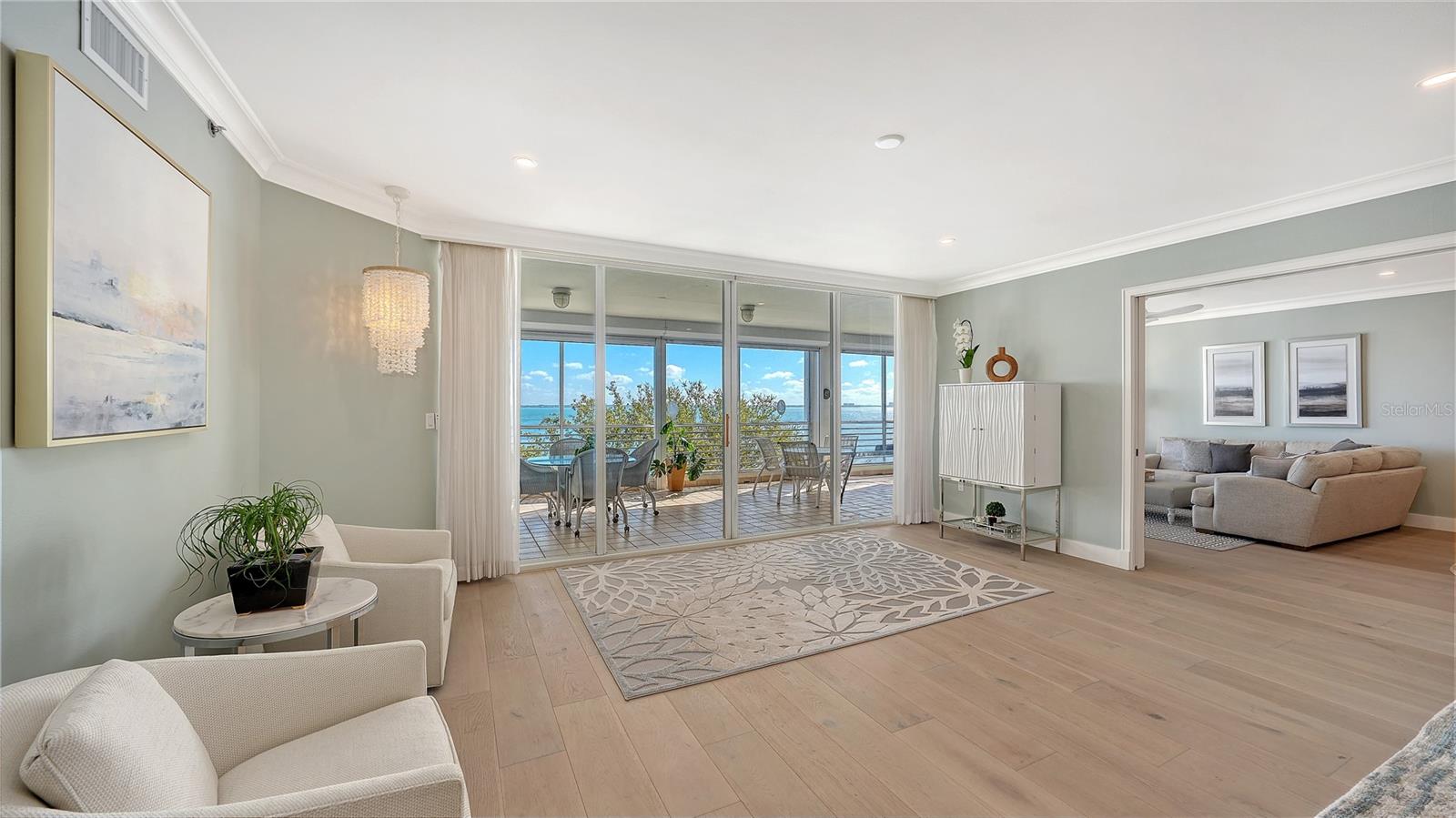 MARINA BAY - Residential