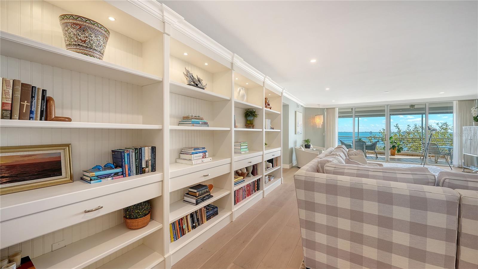 MARINA BAY - Residential