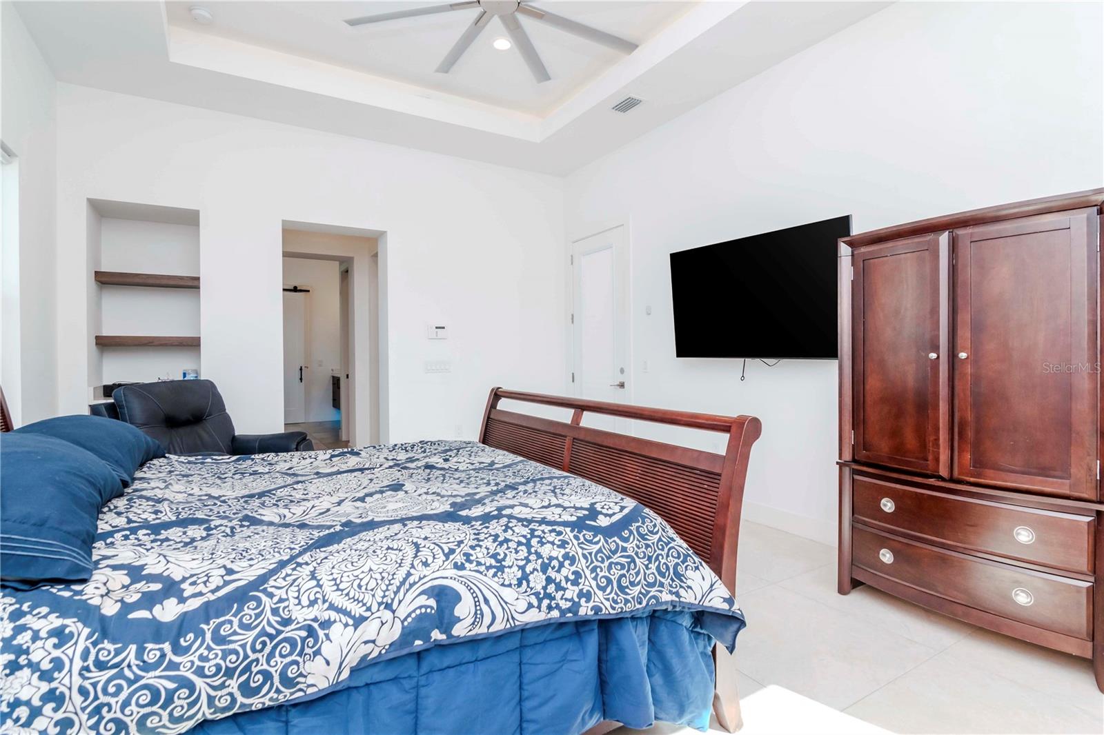 SUNSET PARK - Residential Lease