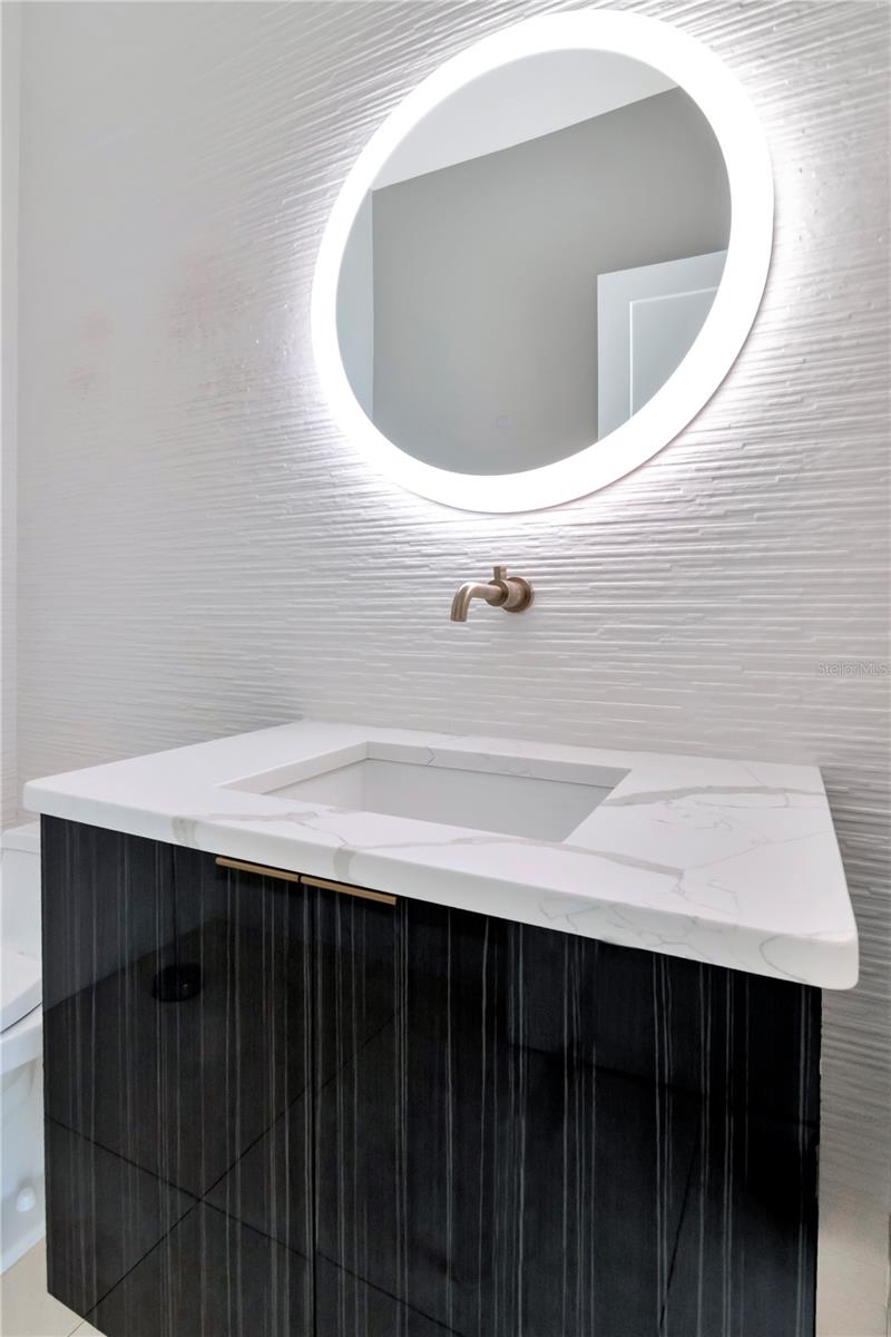 SUNSET PARK - Residential Lease