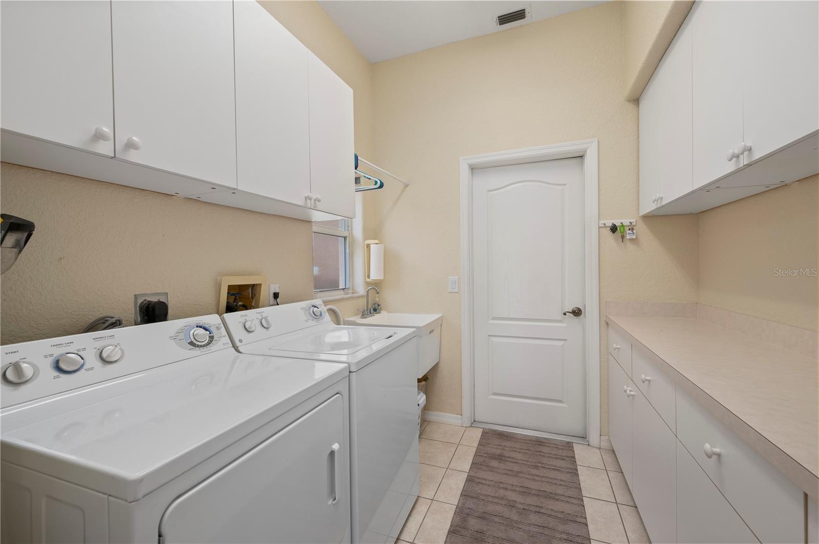 SEMINOLE LAKES PH 03 - Residential