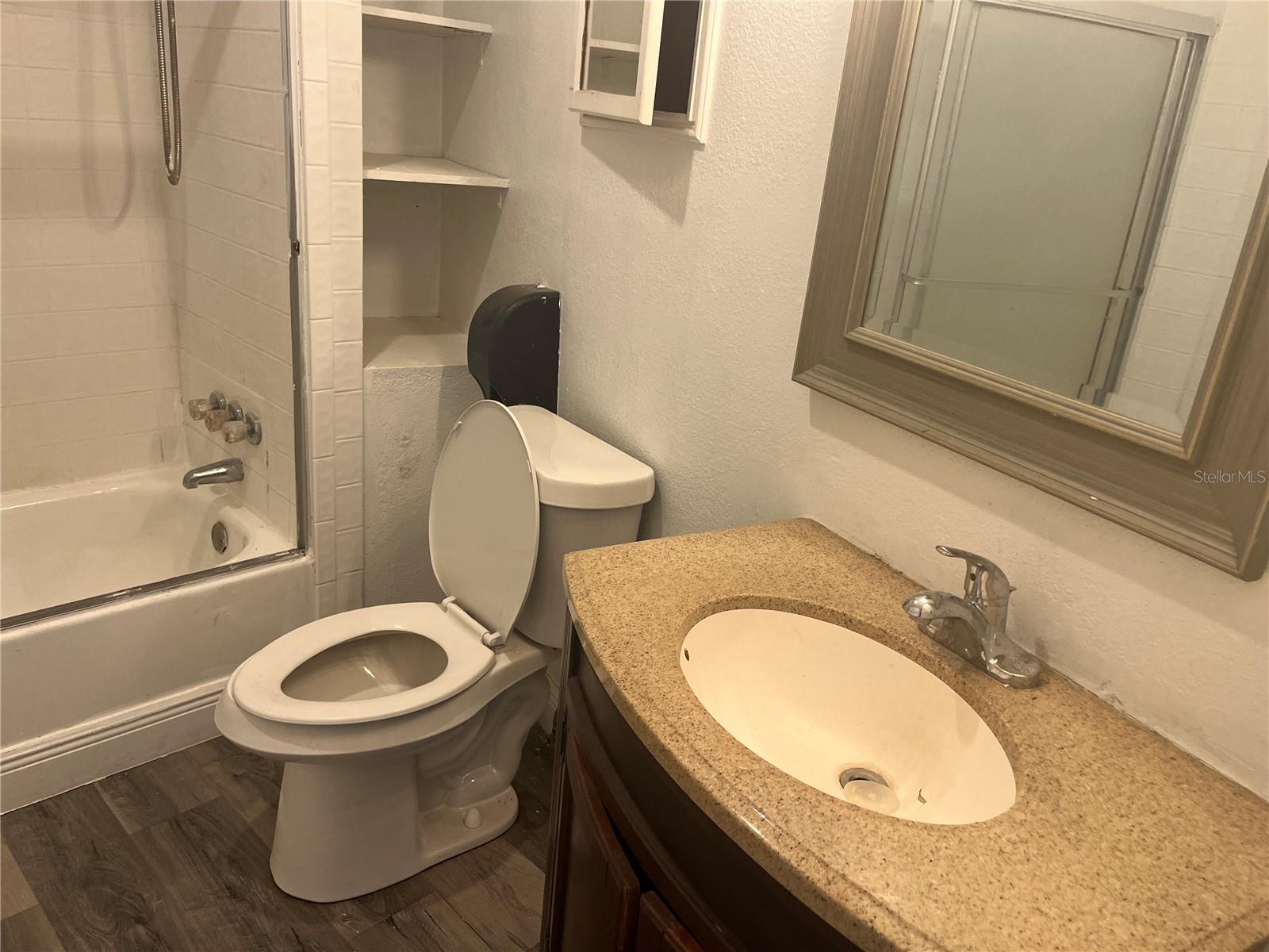 HILLSIDE ACRES - Residential