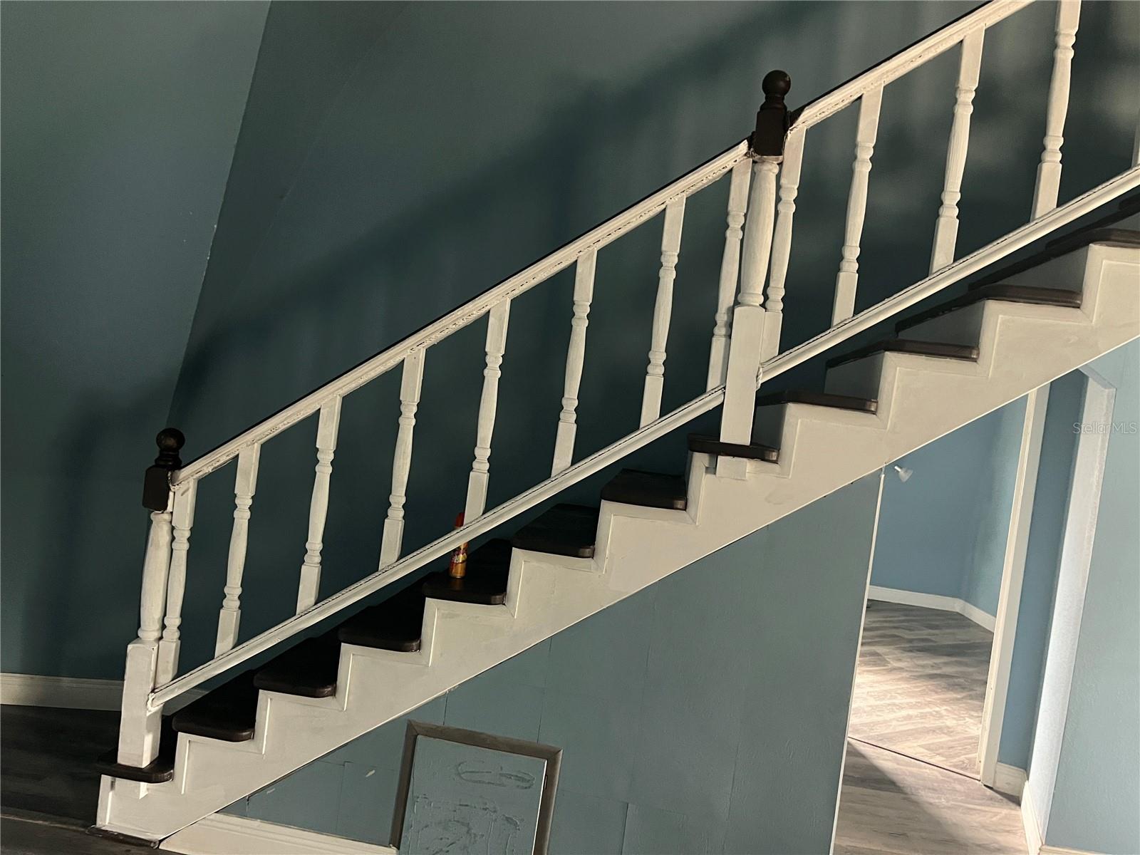 HILLSIDE ACRES - Residential