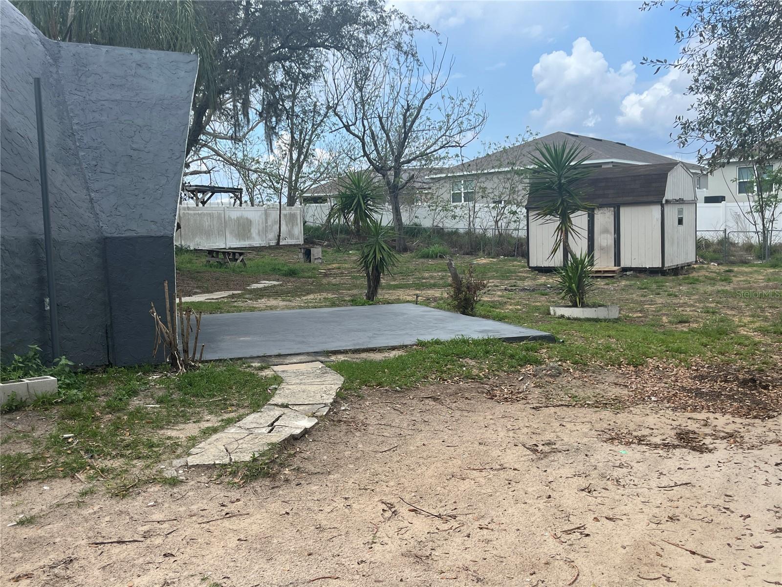 HILLSIDE ACRES - Residential