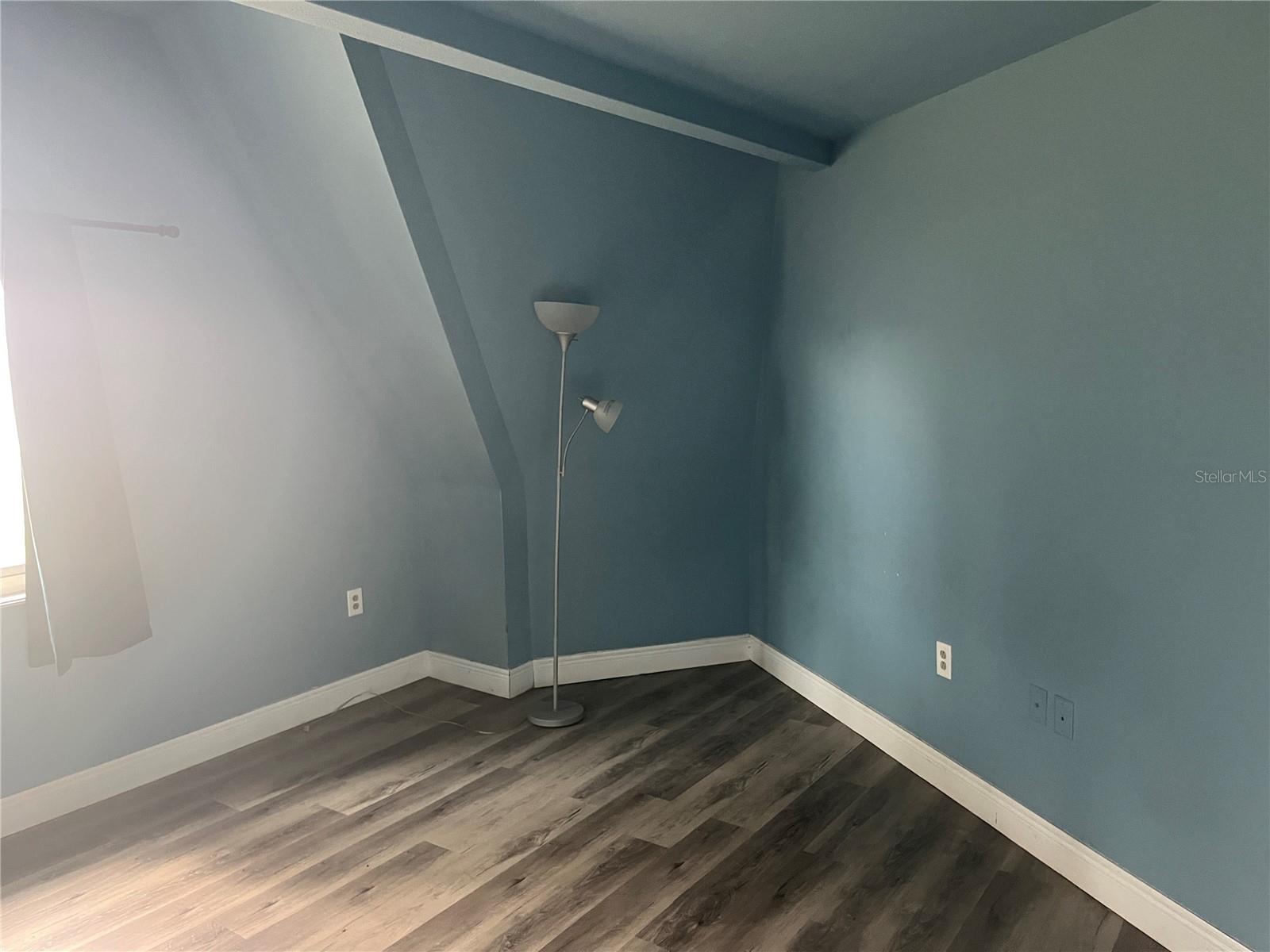 HILLSIDE ACRES - Residential