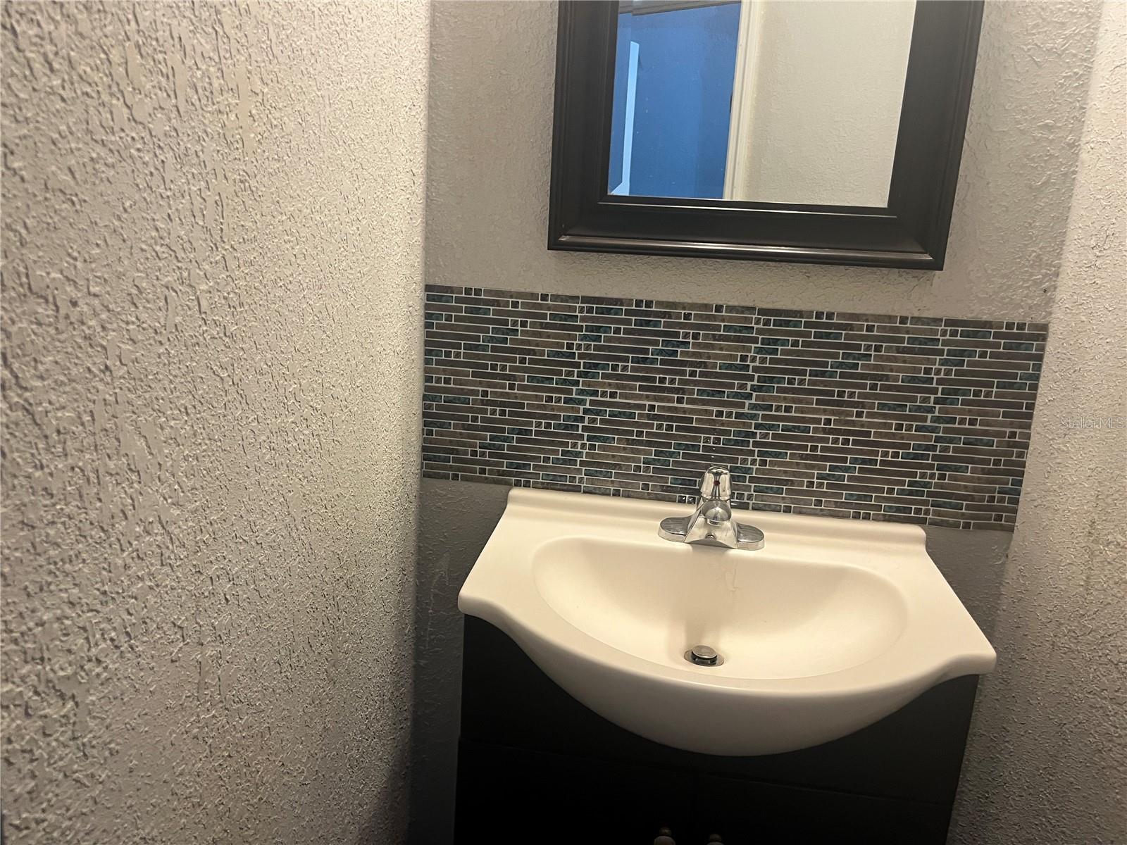 HILLSIDE ACRES - Residential