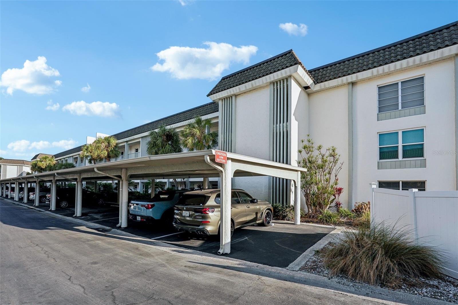 4430 EXETER DRIVE M108