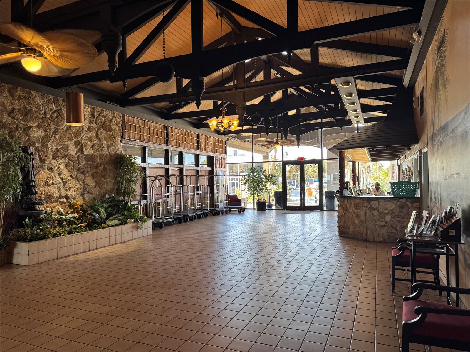 HAWAIIAN INN LC - Residential