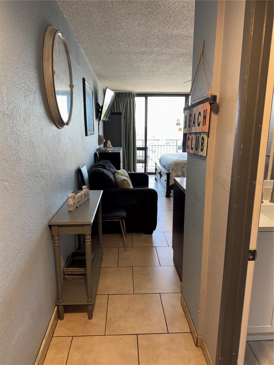 HAWAIIAN INN LC - Residential