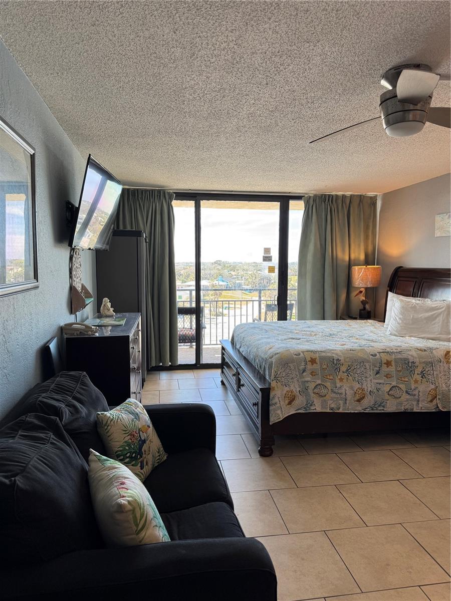 HAWAIIAN INN LC - Residential