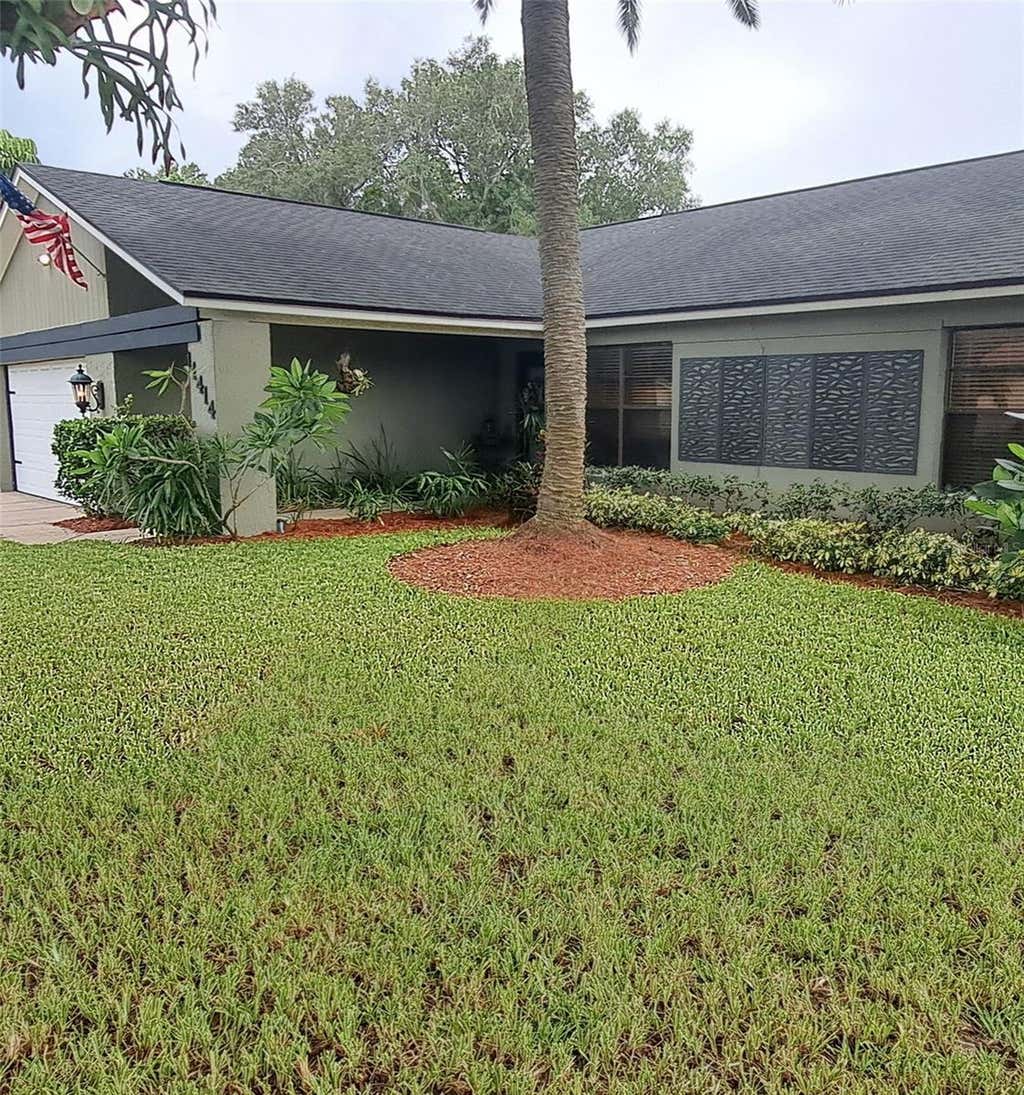 Photo of 11414 Country Oaks Drive, Tampa, FL 33618 (MLS # TB8537172)