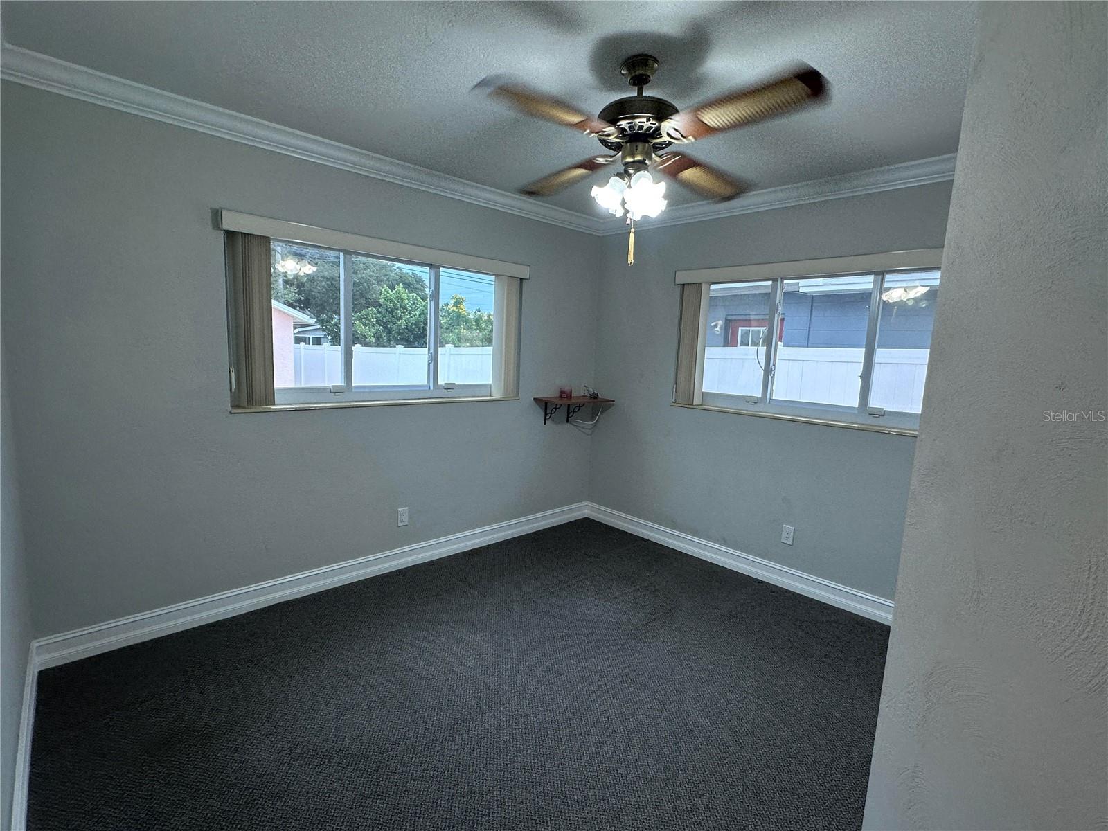 TROPICAL GROVES - Residential Lease