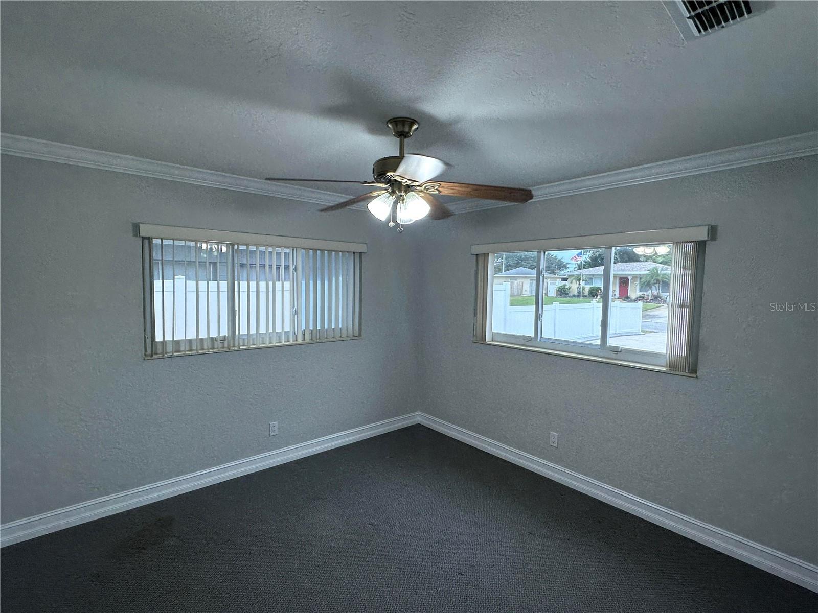 TROPICAL GROVES - Residential Lease