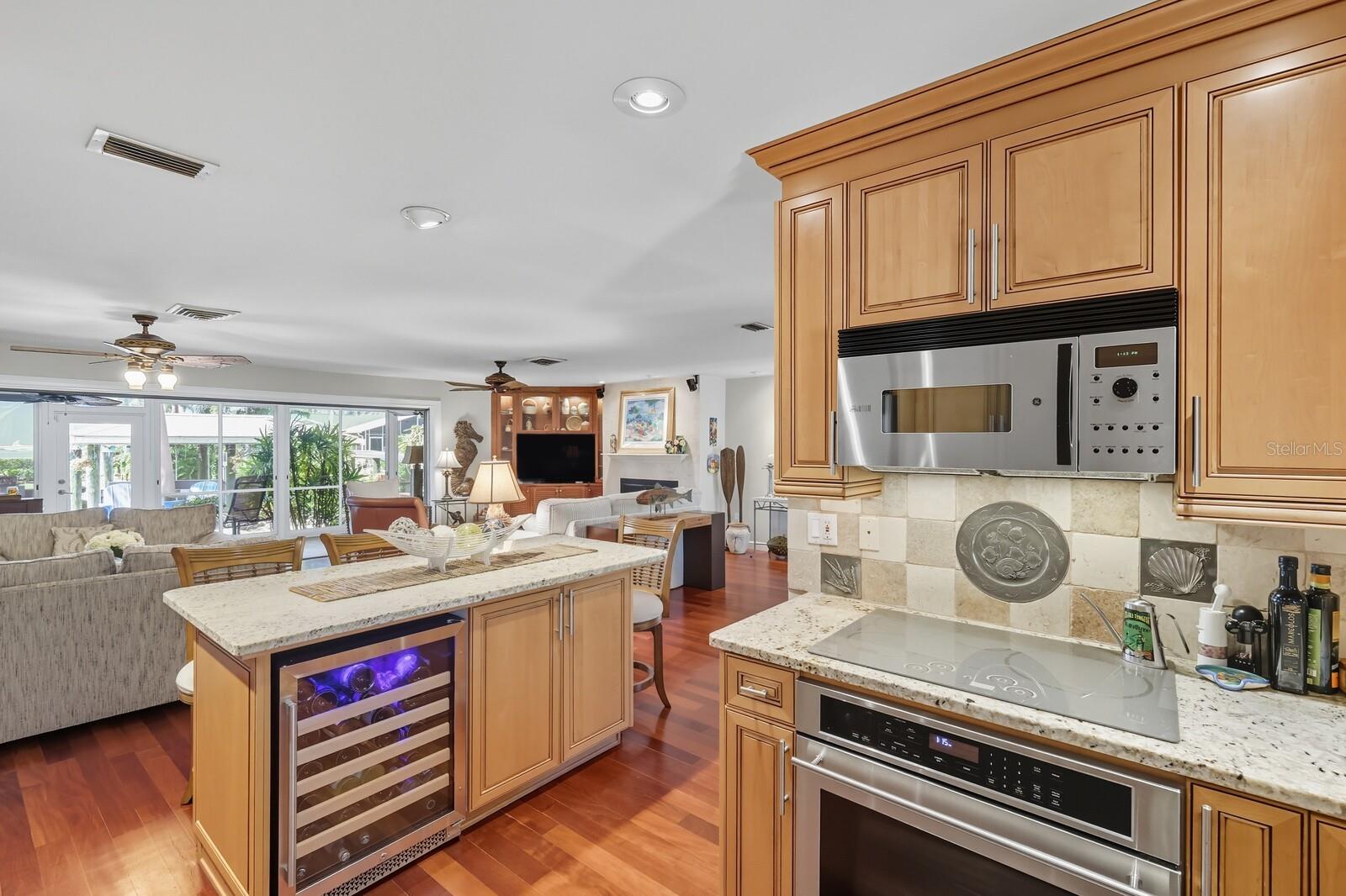 RIVERSIDE PARK REP OF A POR - Residential