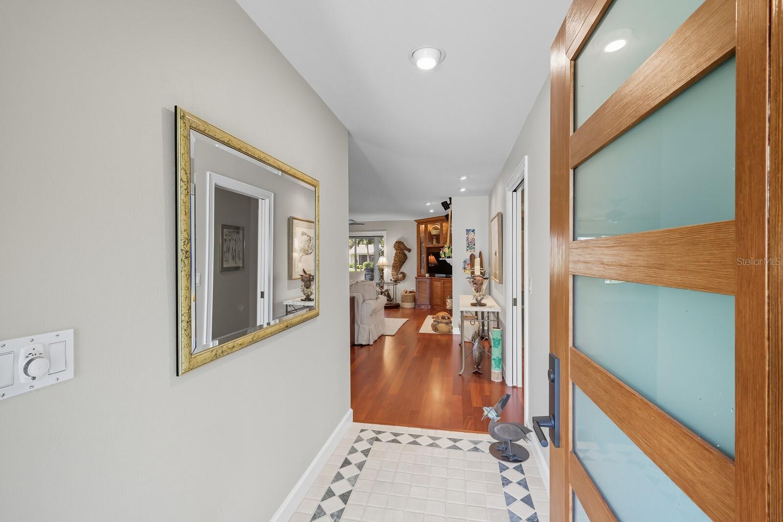 RIVERSIDE PARK REP OF A POR - Residential