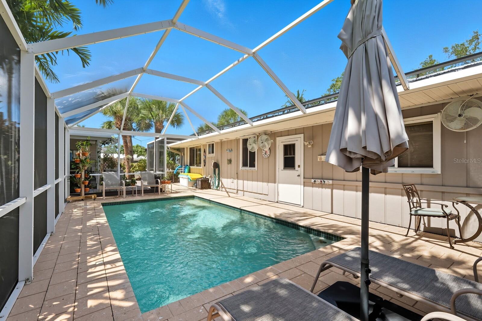 RIVERSIDE PARK REP OF A POR - Residential