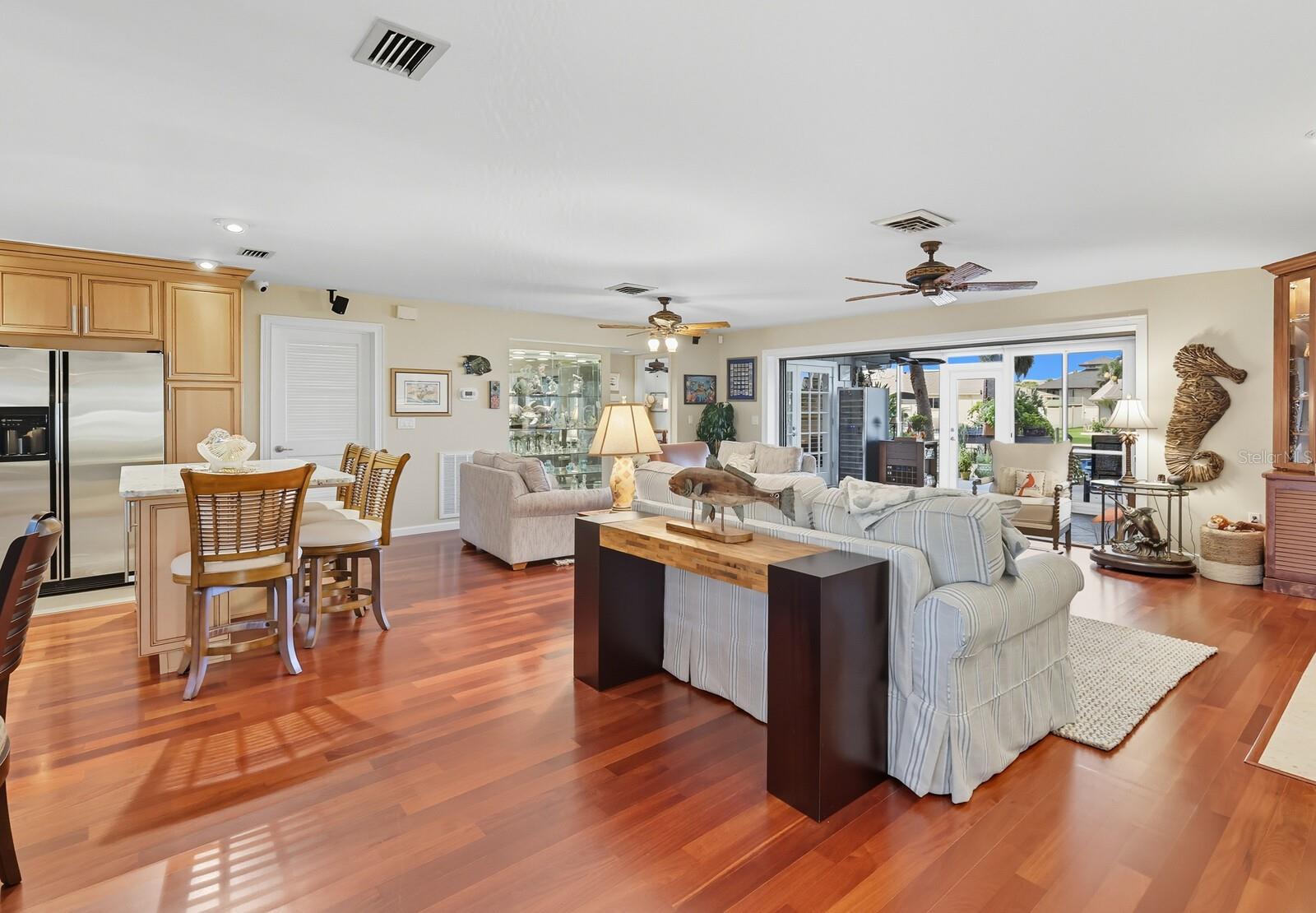 RIVERSIDE PARK REP OF A POR - Residential