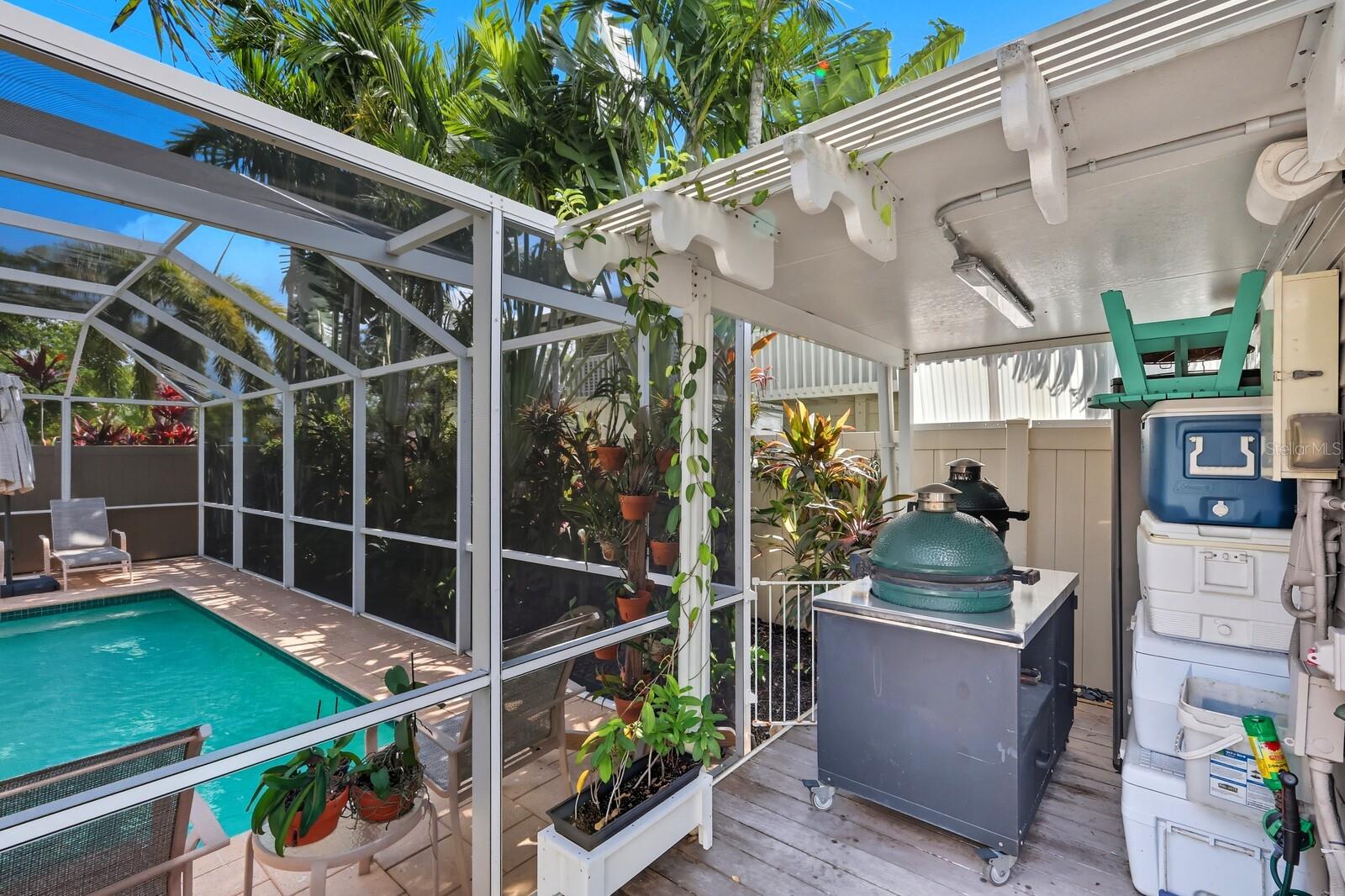 RIVERSIDE PARK REP OF A POR - Residential