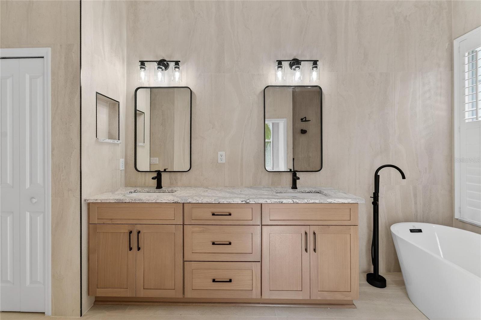 FISHHAWK RANCH PH 2 PRCL - Residential