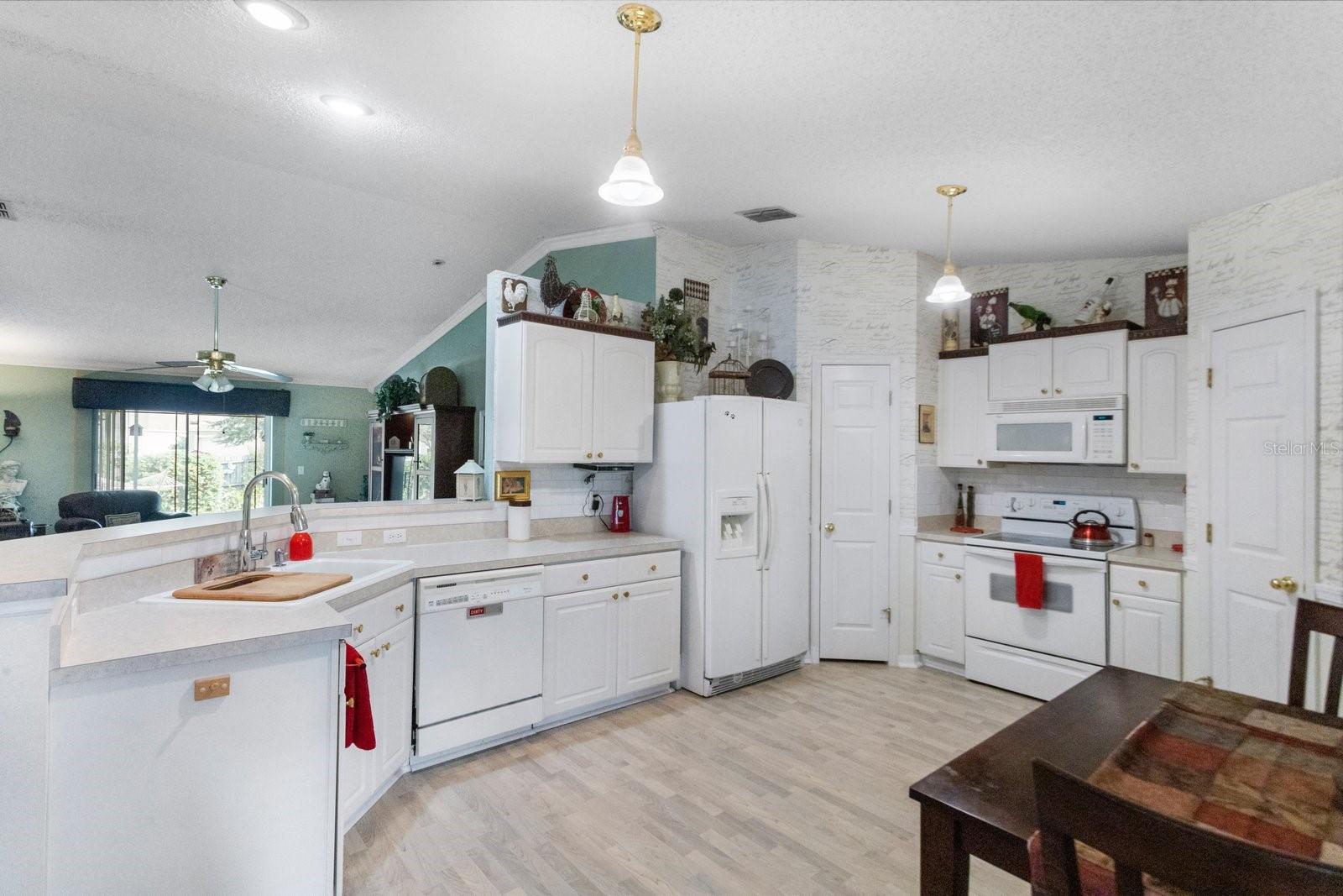 ENCLAVE PH 02 - Residential