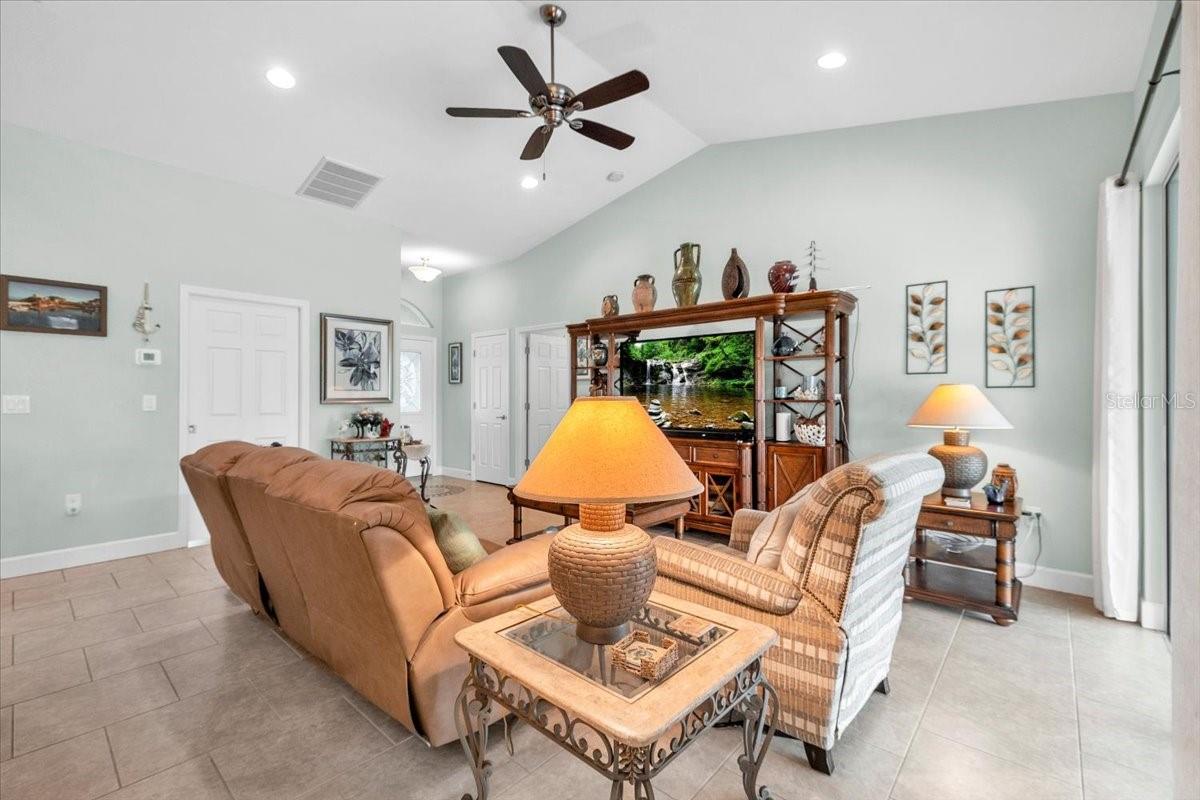 PUNTA GORDA ISLES SEC 18 - Residential